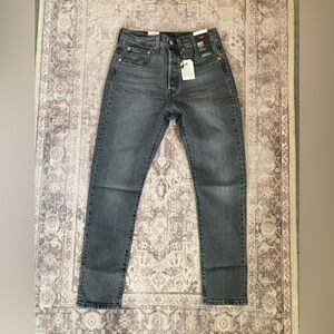 501 Skinny 26x28 NWT